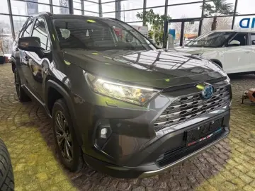TOYOTA RAV 4 2.5 4x4 Hybrid Team Deutschland