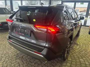 TOYOTA RAV 4 2.5 4x4 Hybrid Team Deutschland