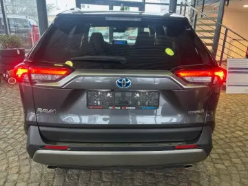 TOYOTA RAV 4 2.5 4x4 Hybrid Team Deutschland