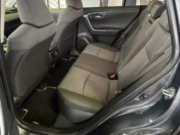 TOYOTA RAV 4 2.5 4x4 Hybrid Team Deutschland