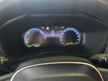 TOYOTA RAV 4 2.5 4x4 Hybrid Team Deutschland