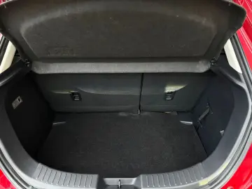 Mazda 2 Takumi 1.5 Benzina 90 Cp