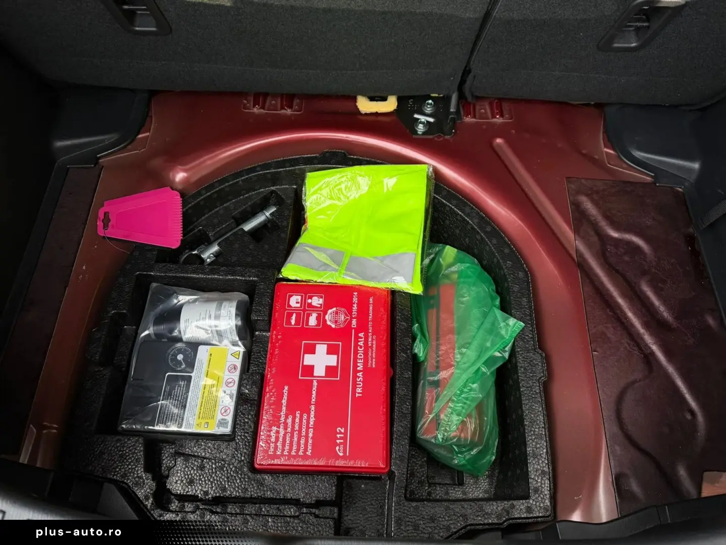 Mazda 2 Takumi 1.5 Benzina 90 Cp