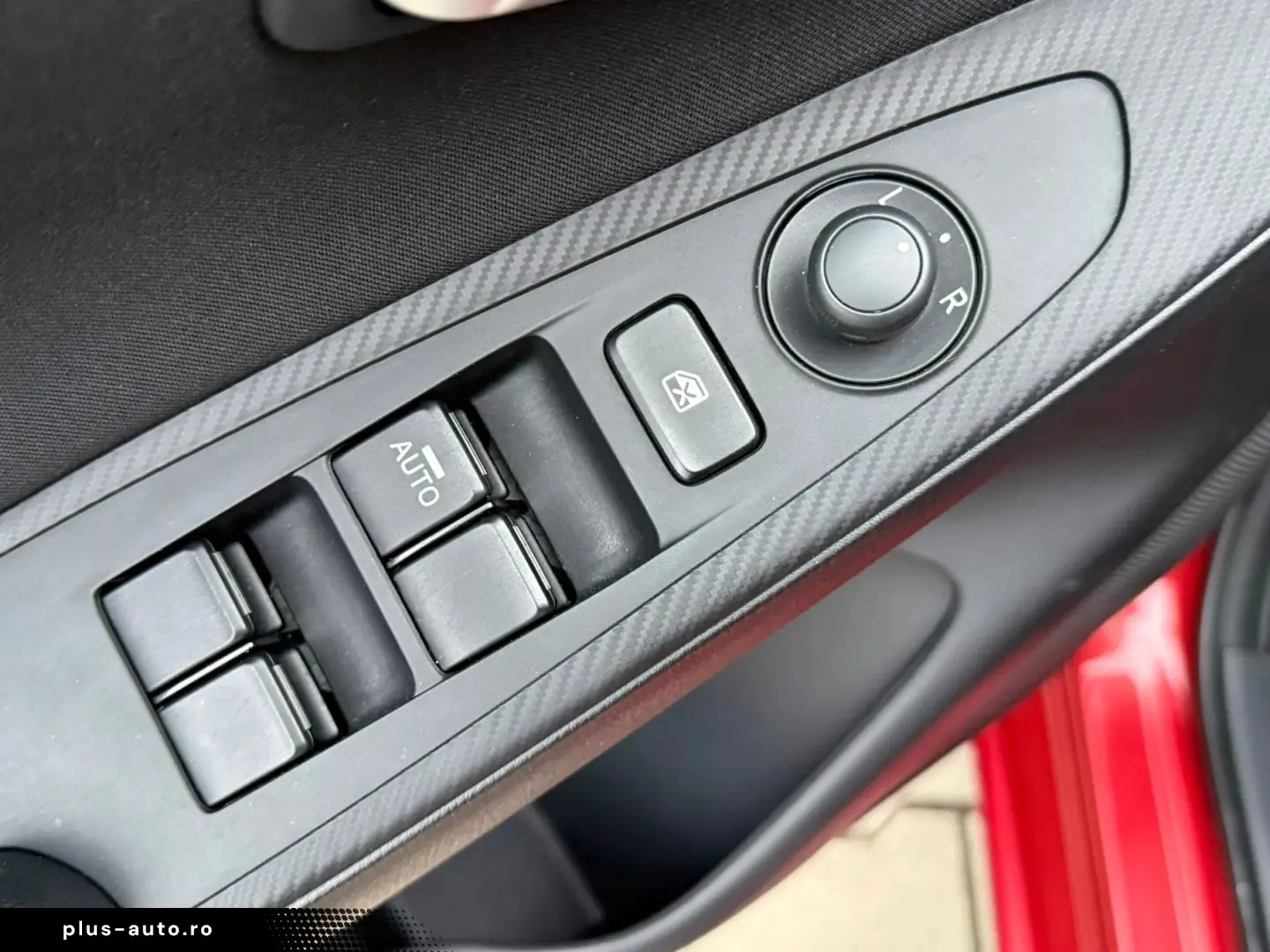 Mazda 2 Takumi 1.5 Benzina 90 Cp