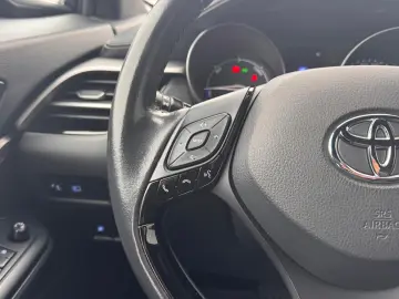 Toyota C-HR 1.8 HSD C-ENTER
