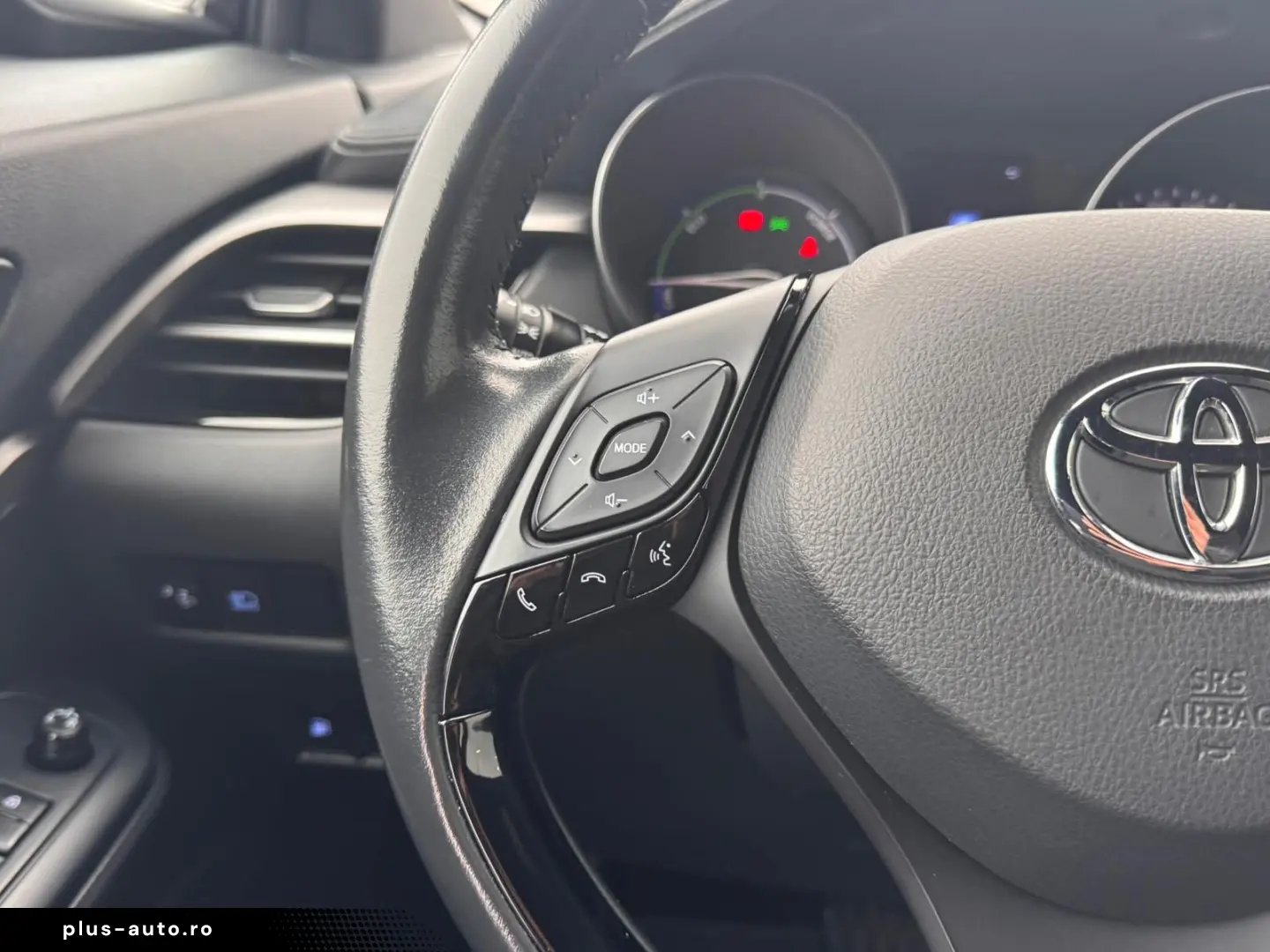 Toyota C-HR 1.8 HSD C-ENTER