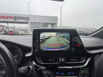 Toyota C-HR 1.8 HSD C-ENTER