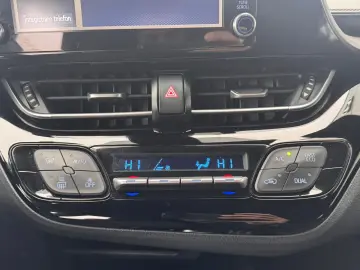 Toyota C-HR 1.8 HSD C-ENTER