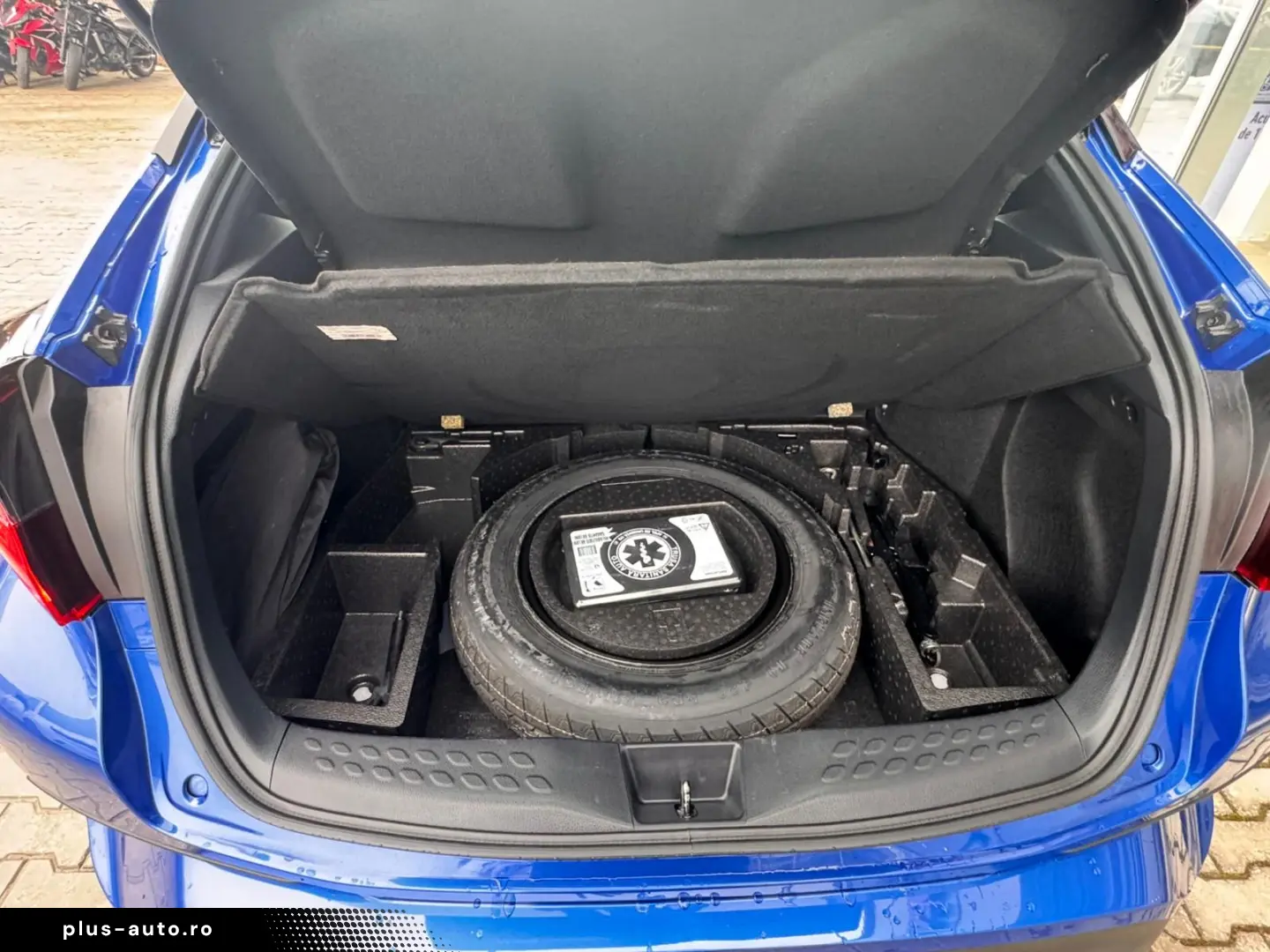 Toyota C-HR 1.8 HSD C-ENTER