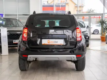 Dacia Duster 1.6i 16v  Laureate