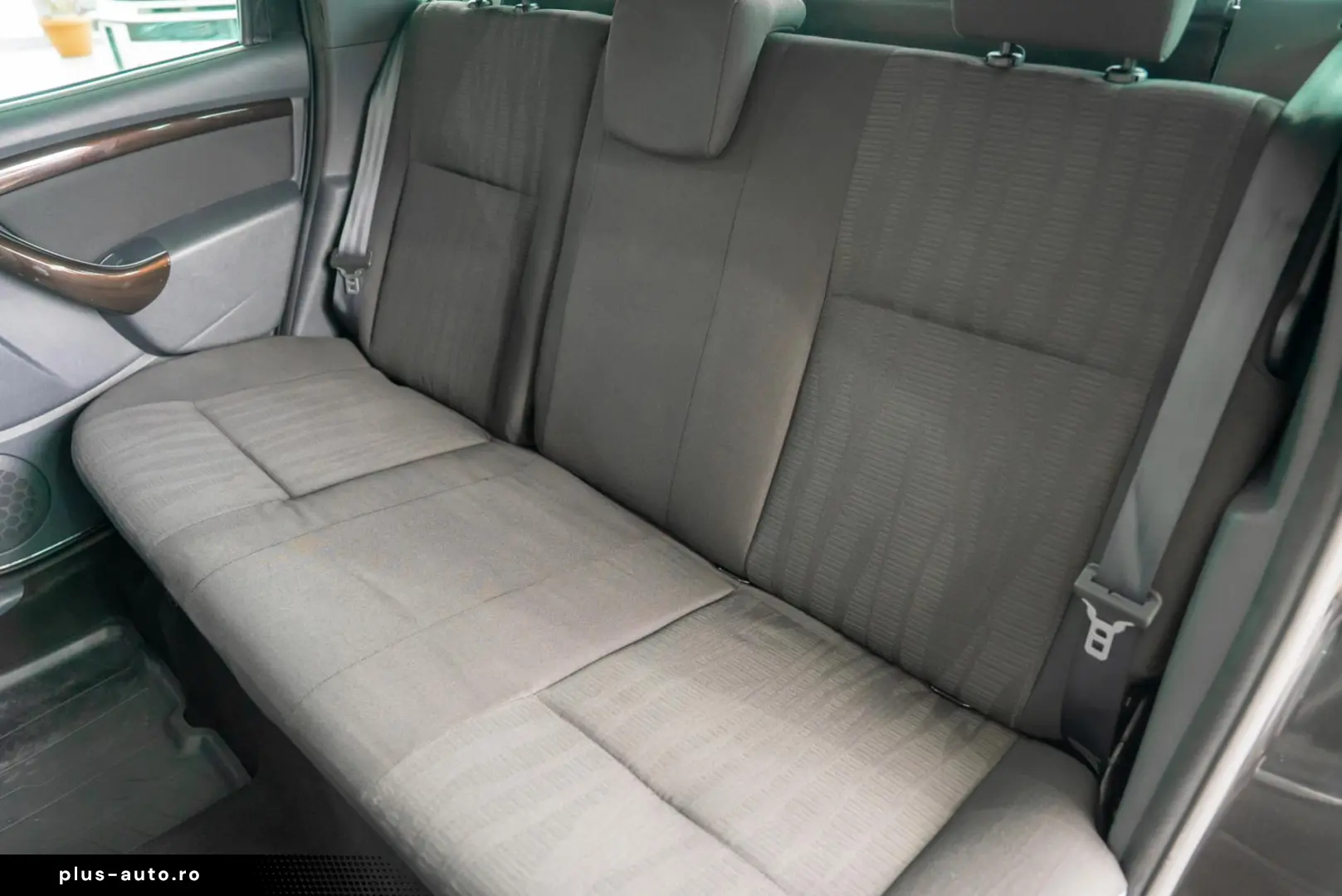 Dacia Duster 1.6i 16v  Laureate