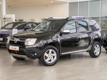 Dacia Duster 1.6i 16v  Laureate