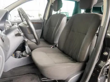 Dacia Duster 1.6i 16v  Laureate