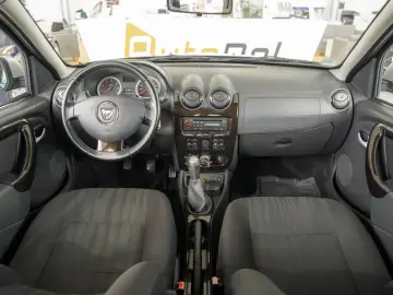 Dacia Duster 1.6i 16v  Laureate