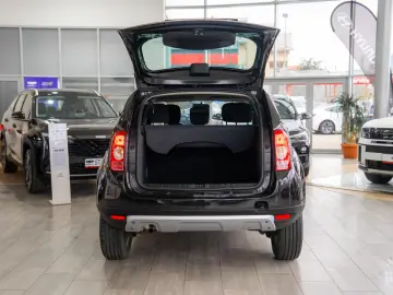 Dacia Duster 1.6i 16v  Laureate