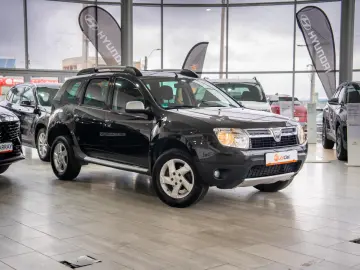 Dacia Duster 1.6i 16v  Laureate