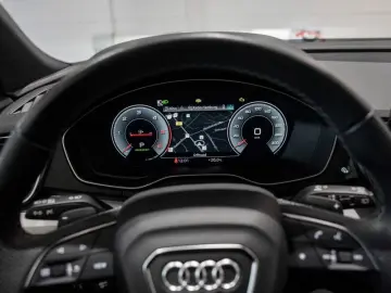 Audi Q5 SUV 40 TDI quattro S tronic