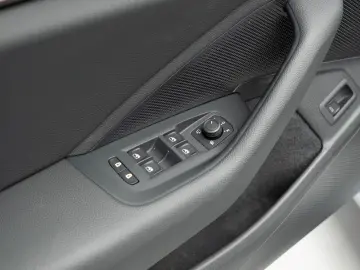 Skoda Superb L&K 194CP 4x4 Massaj Ventilatie Carlig