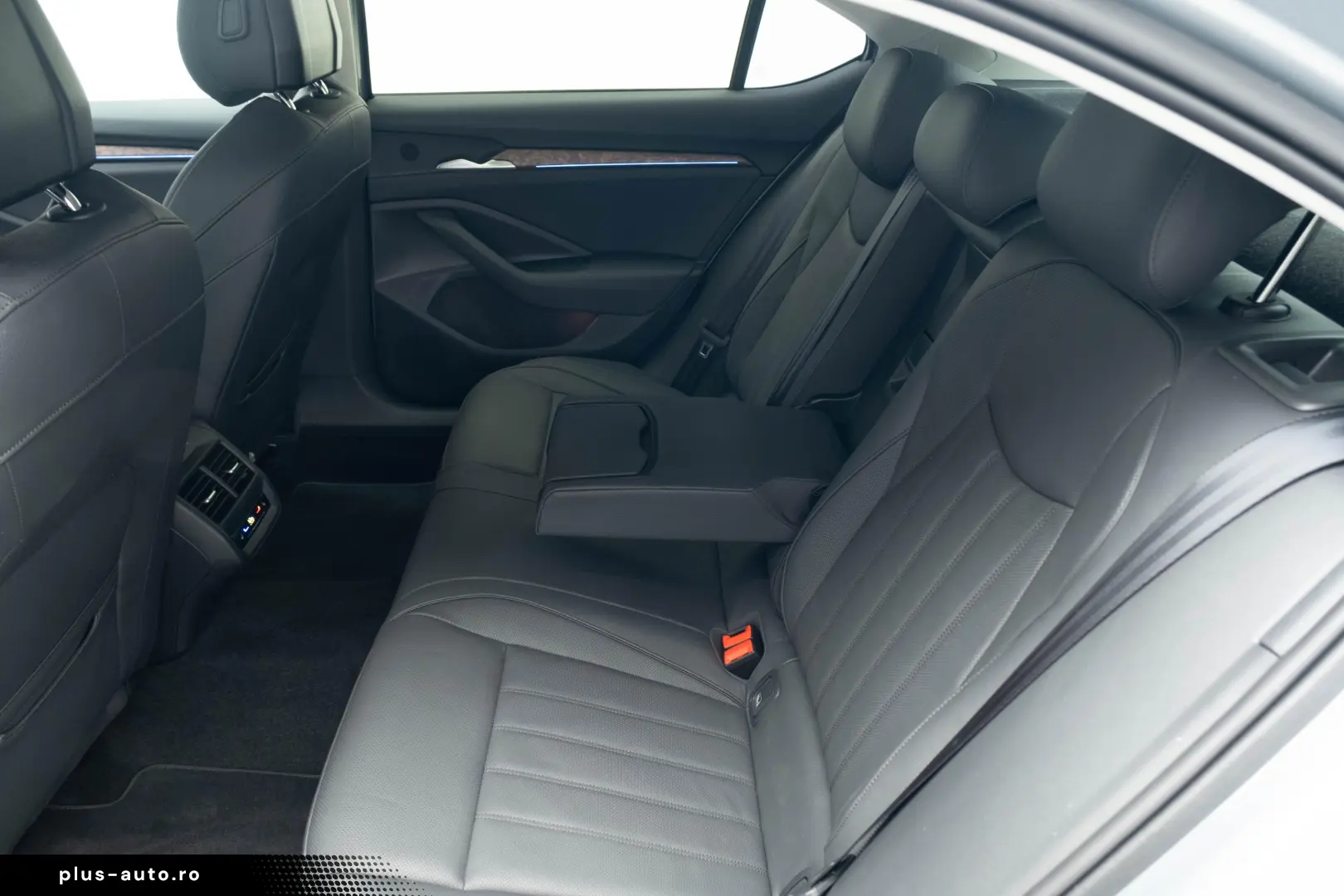 Skoda Superb L&K 194CP 4x4 Massaj Ventilatie Carlig