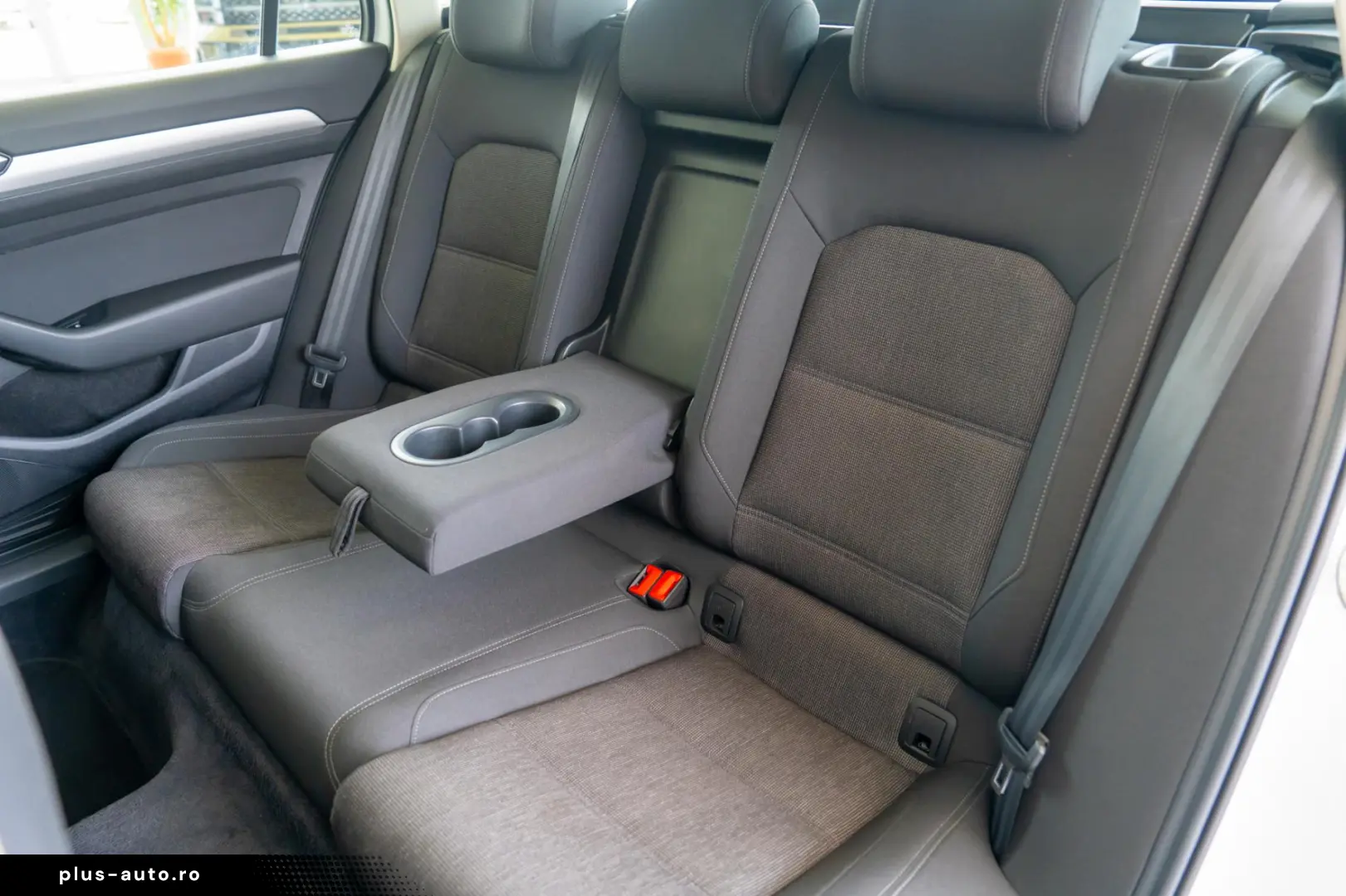 Volkswagen Passat Variant 2.0TDI DSG  Comfortline