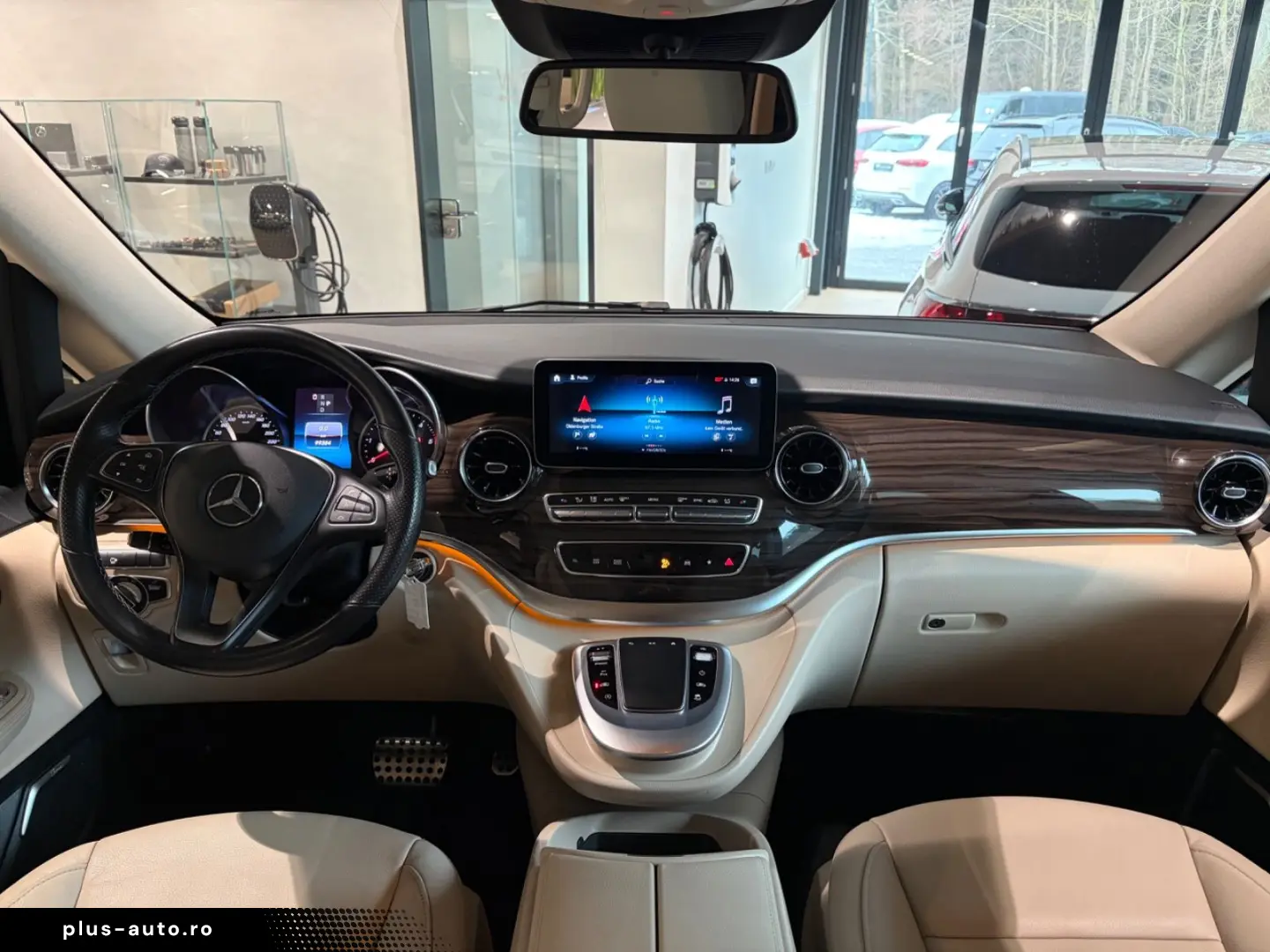 MERCEDES-BENZ V 300 d EDITION LED AHK 360 TISCH 6 SI&hellip;