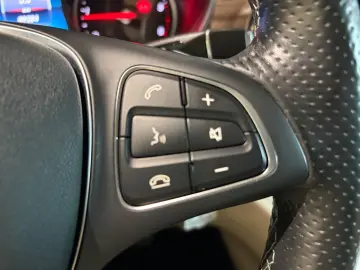 MERCEDES-BENZ V 300 d EDITION LED AHK 360 TISCH 6 SI&hellip;