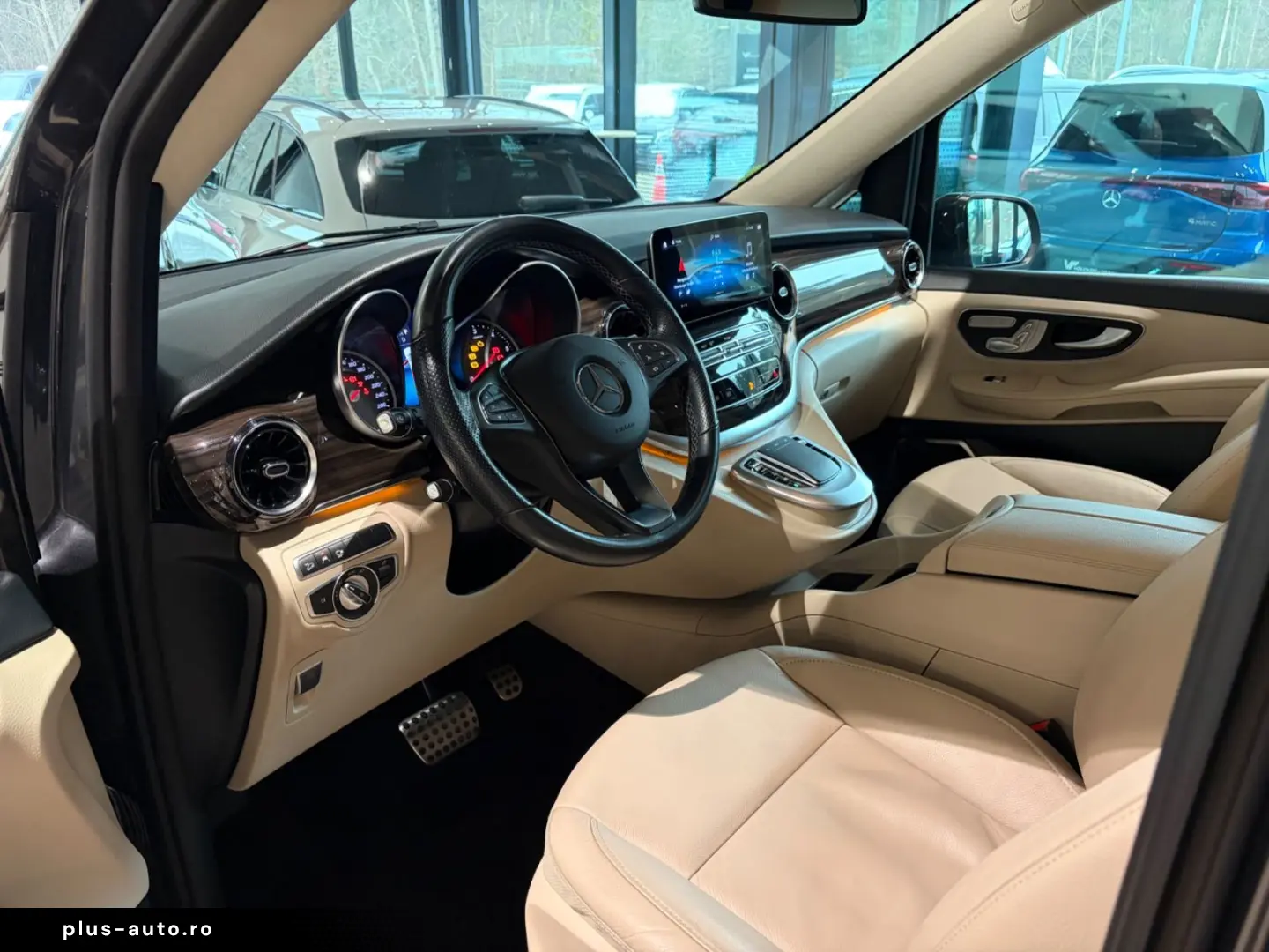 MERCEDES-BENZ V 300 d EDITION LED AHK 360 TISCH 6 SI&hellip;