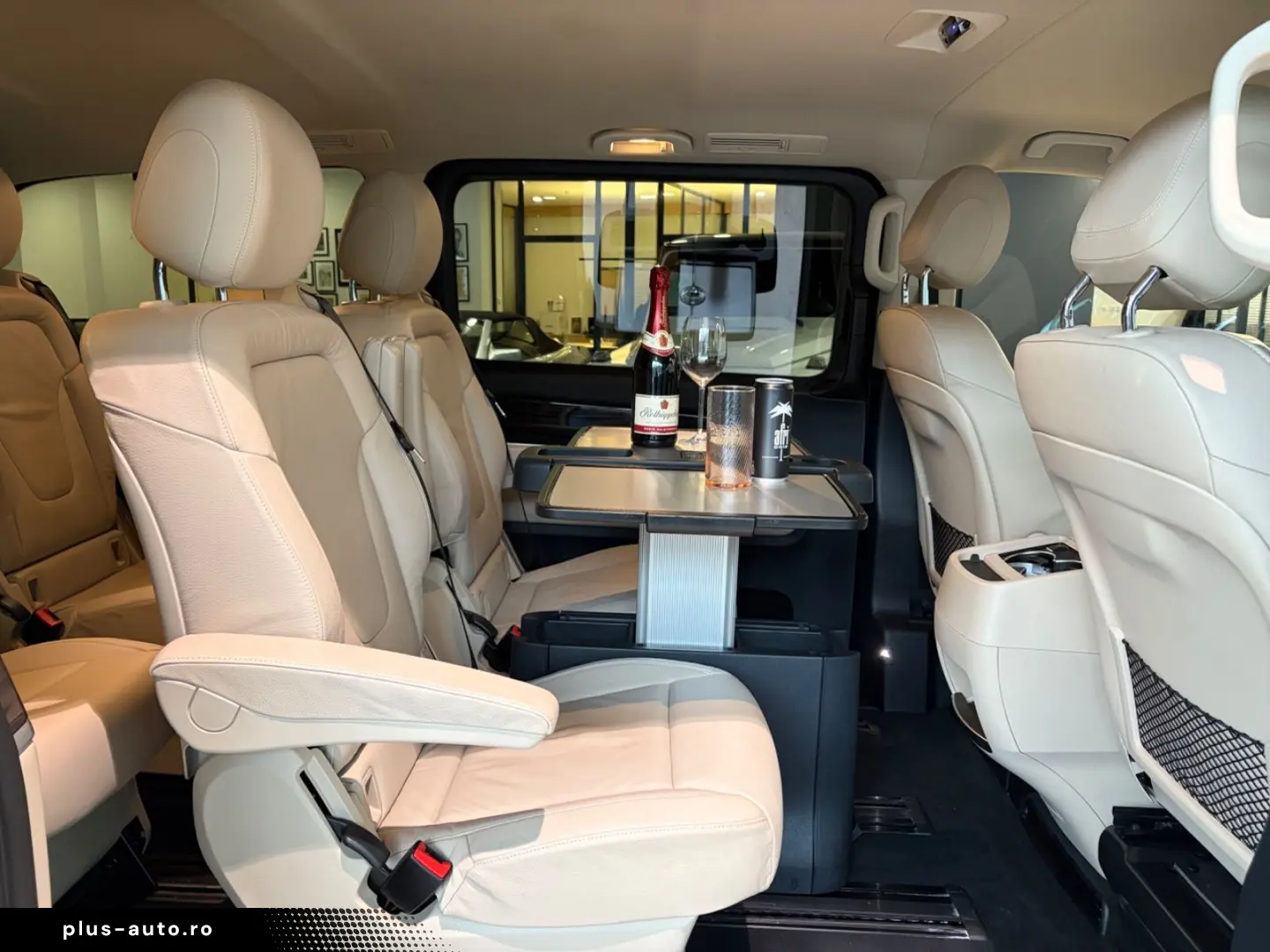 MERCEDES-BENZ V 300 d EDITION LED AHK 360 TISCH 6 SI&hellip;