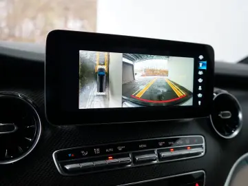 MERCEDES-BENZ V 250d 9G MY22 Avantgarde Kompakt AMG &hellip;