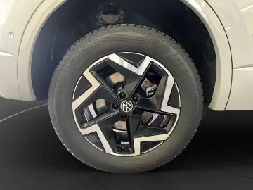 VW Touareg 3.0 TDI V6 4M R-Line AHK Matrix LM 19  N