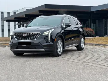 CADILLAC XT4 350T AWD Premium Luxury mit Head-Up-Display