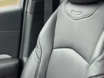 CADILLAC XT4 350T AWD Premium Luxury mit Head-Up-Display