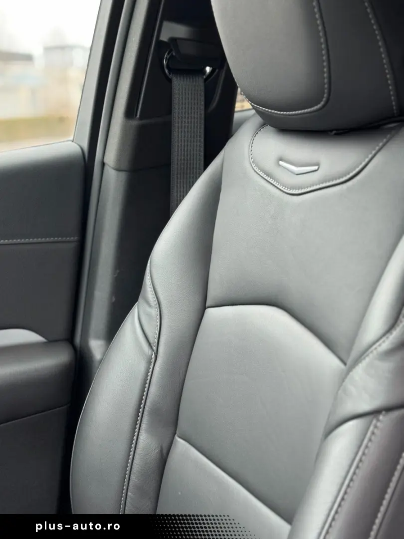 CADILLAC XT4 350T AWD Premium Luxury mit Head-Up-Display