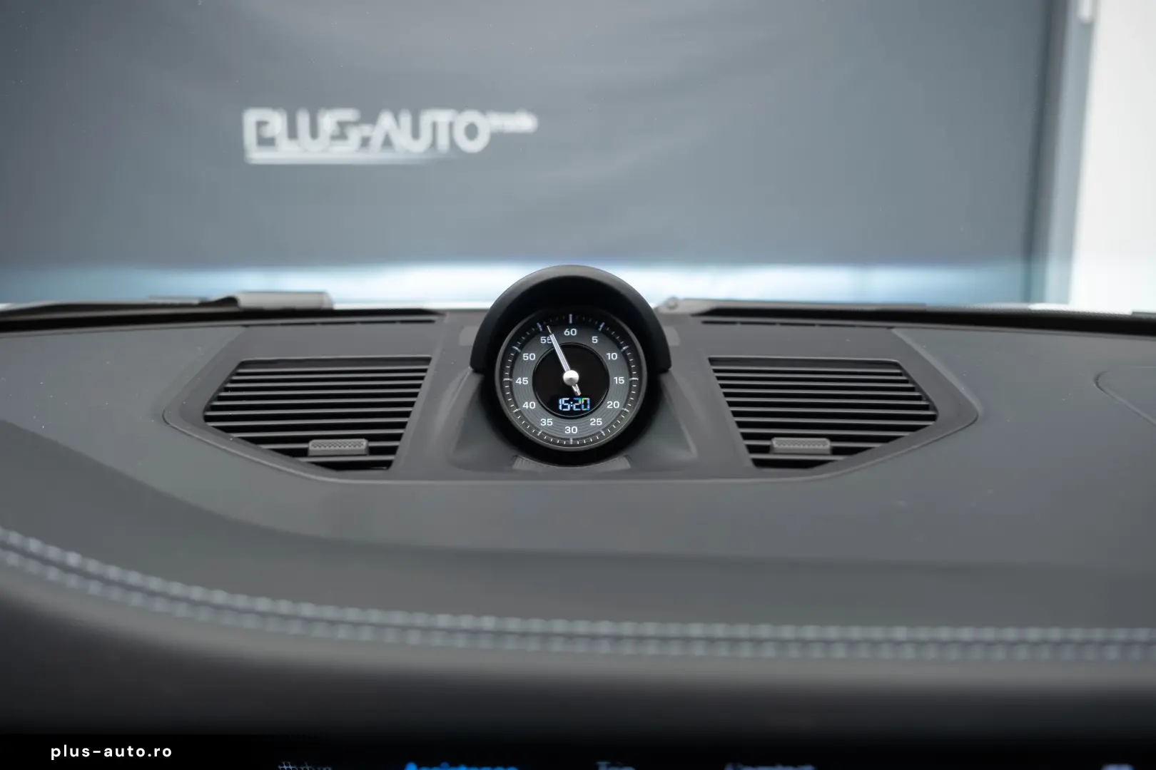 PORSCHE 911 992 CARRERA 4 GTS