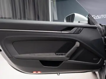 PORSCHE 911 992 CARRERA 4 GTS