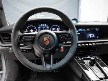 PORSCHE 911 992 CARRERA 4 GTS