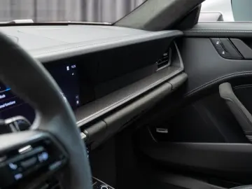 PORSCHE 911 992 CARRERA 4 GTS