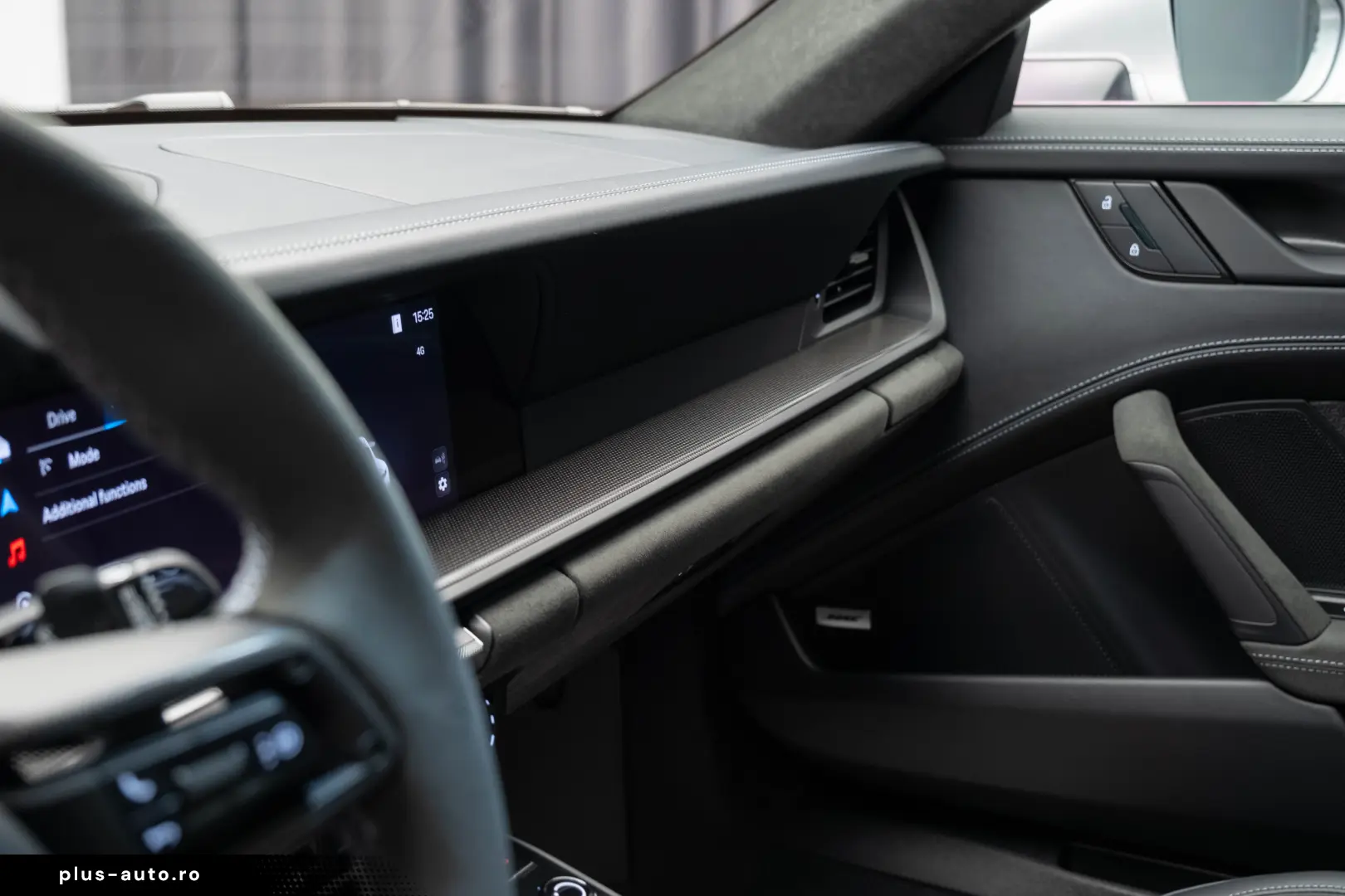 PORSCHE 911 992 CARRERA 4 GTS