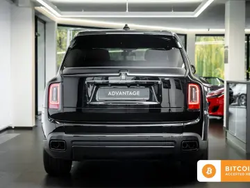 ROLLS ROYCE Cullinan Black Badge