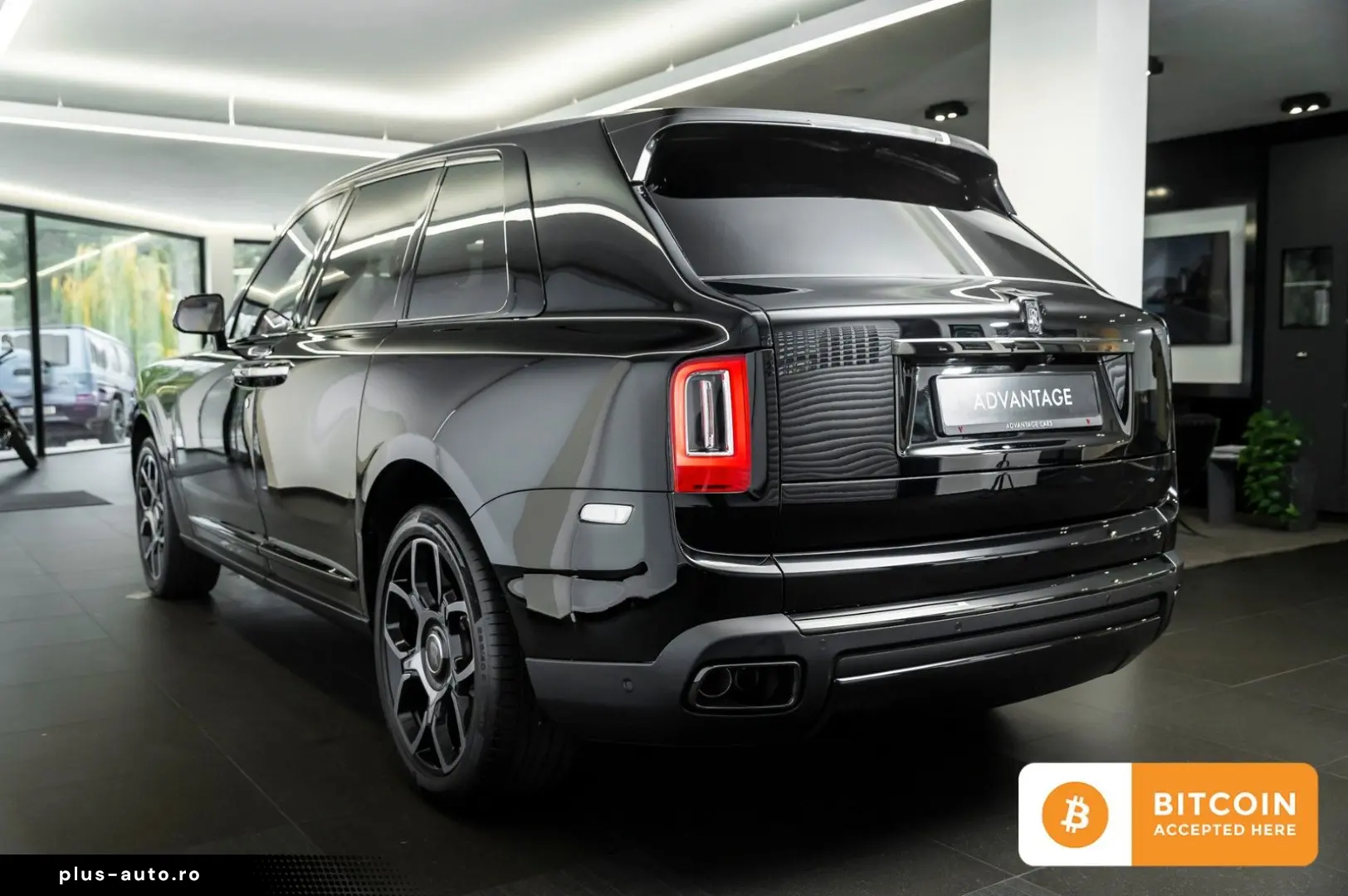 ROLLS ROYCE Cullinan Black Badge