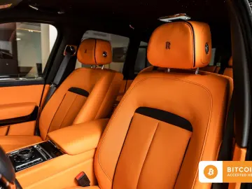 ROLLS ROYCE Cullinan Black Badge