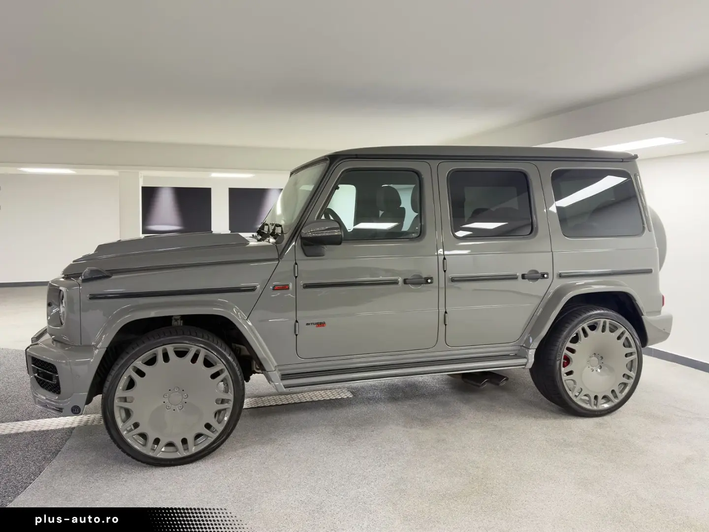 MERCEDES-BENZ G 63 AMG BRABUS 700  CLASSIC GREY