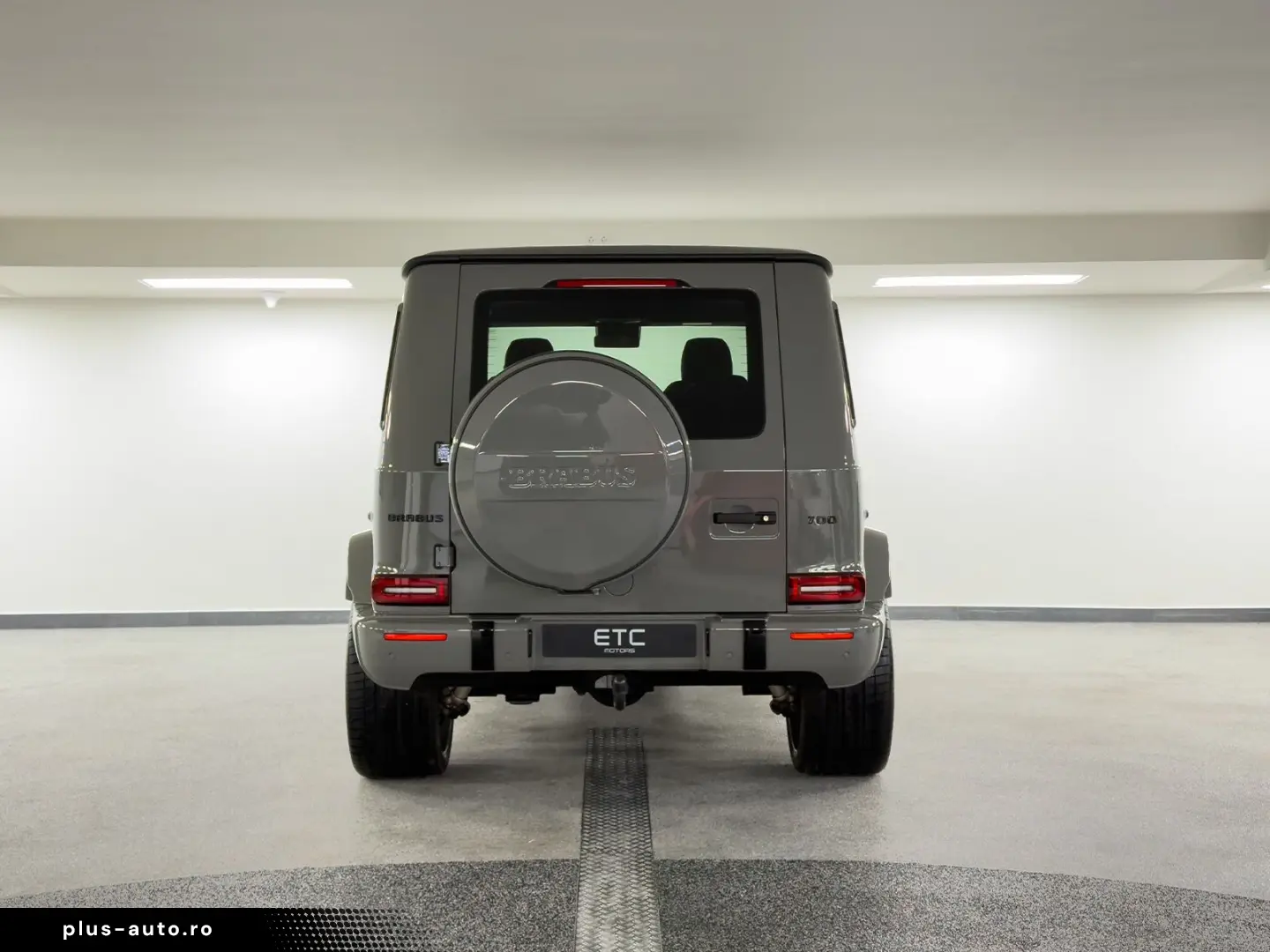 MERCEDES-BENZ G 63 AMG BRABUS 700  CLASSIC GREY