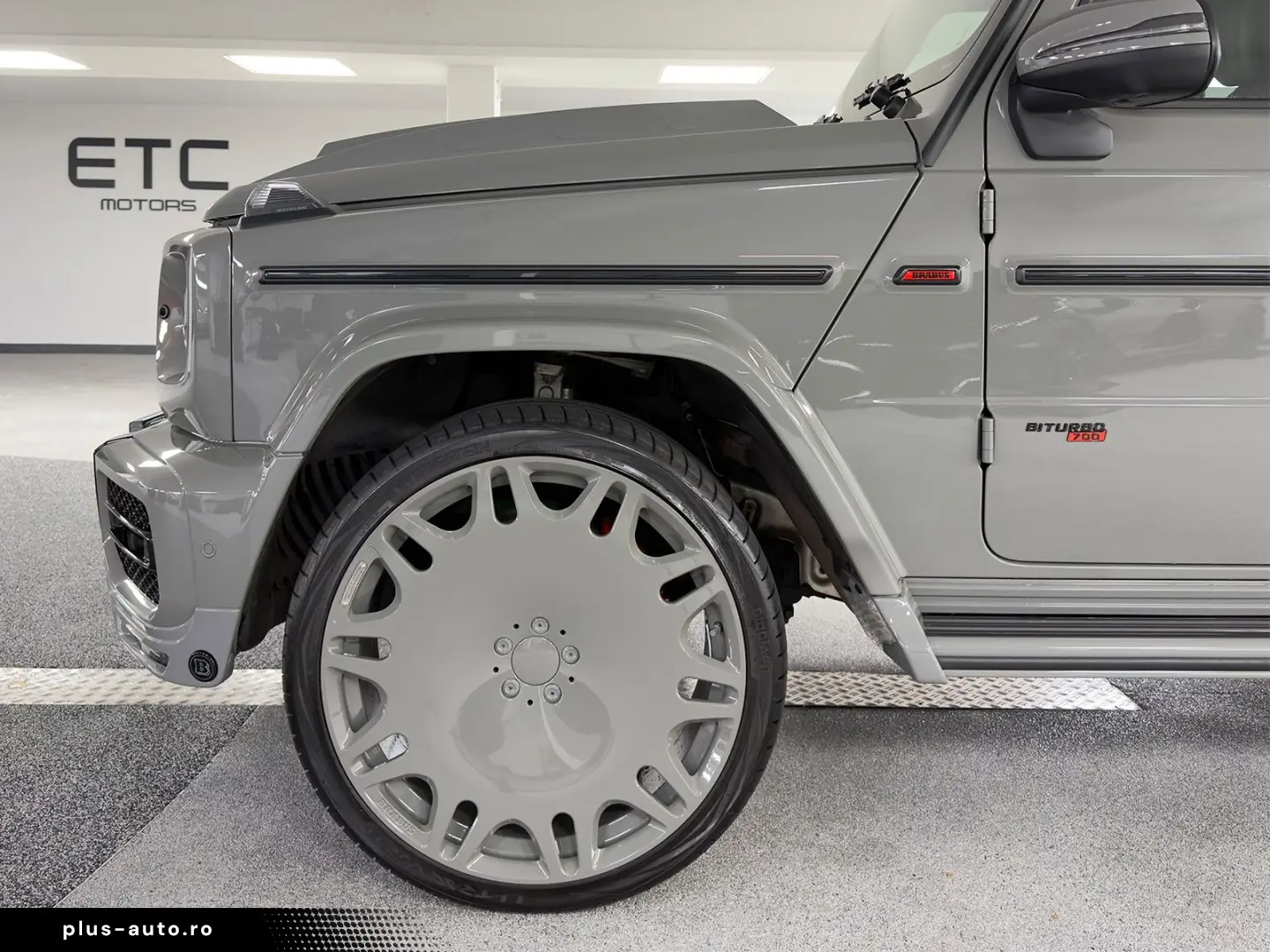 MERCEDES-BENZ G 63 AMG BRABUS 700  CLASSIC GREY