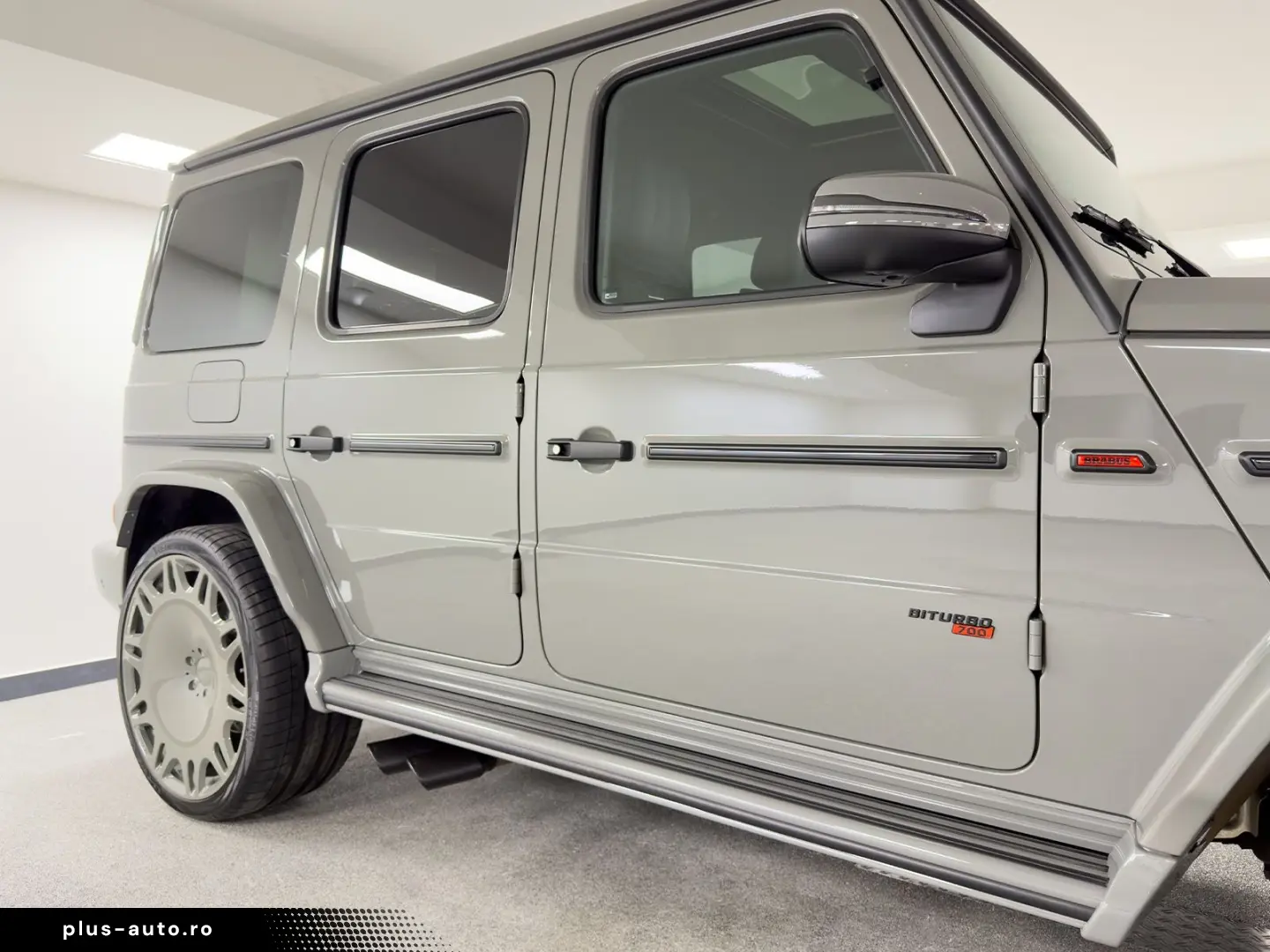 MERCEDES-BENZ G 63 AMG BRABUS 700  CLASSIC GREY