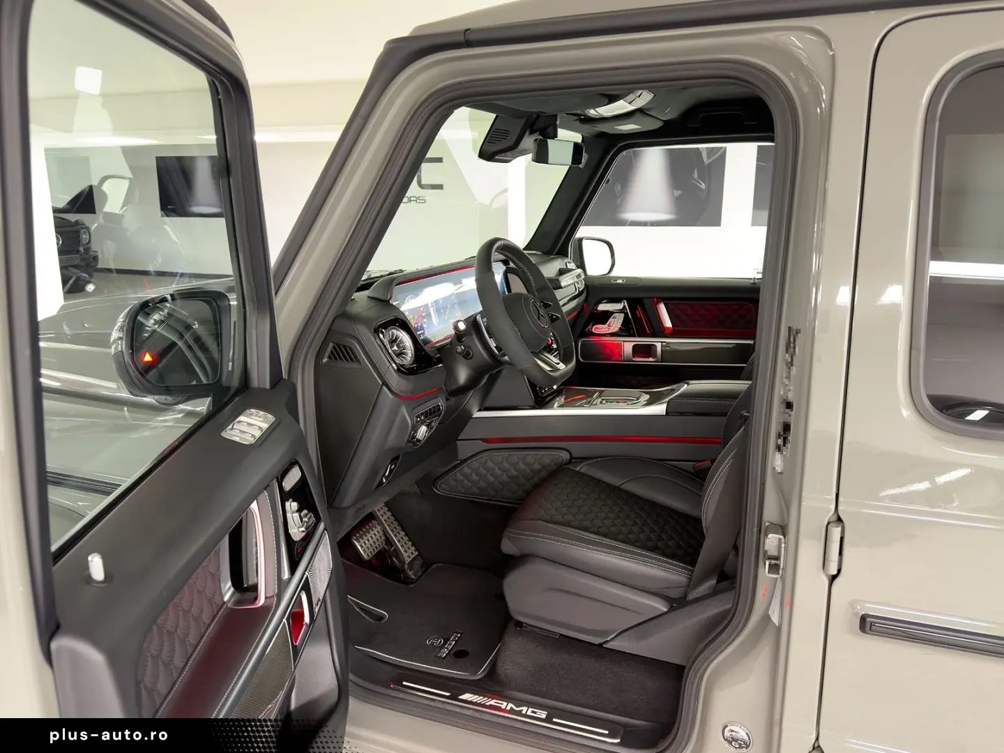 MERCEDES-BENZ G 63 AMG BRABUS 700  CLASSIC GREY