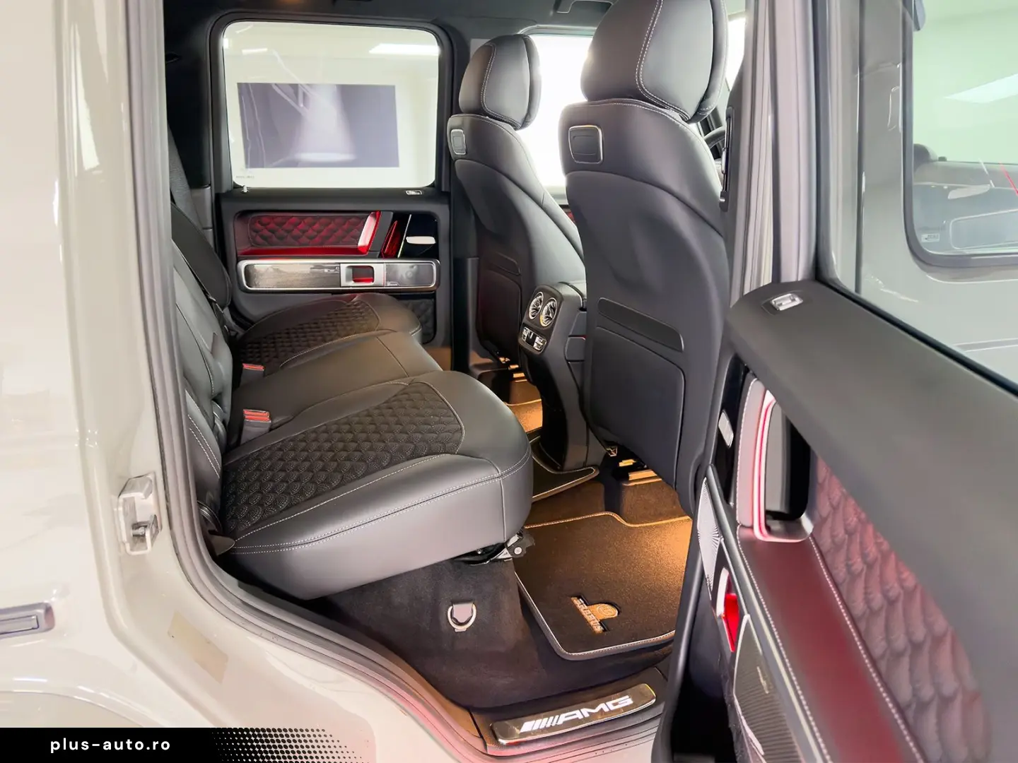 MERCEDES-BENZ G 63 AMG BRABUS 700  CLASSIC GREY