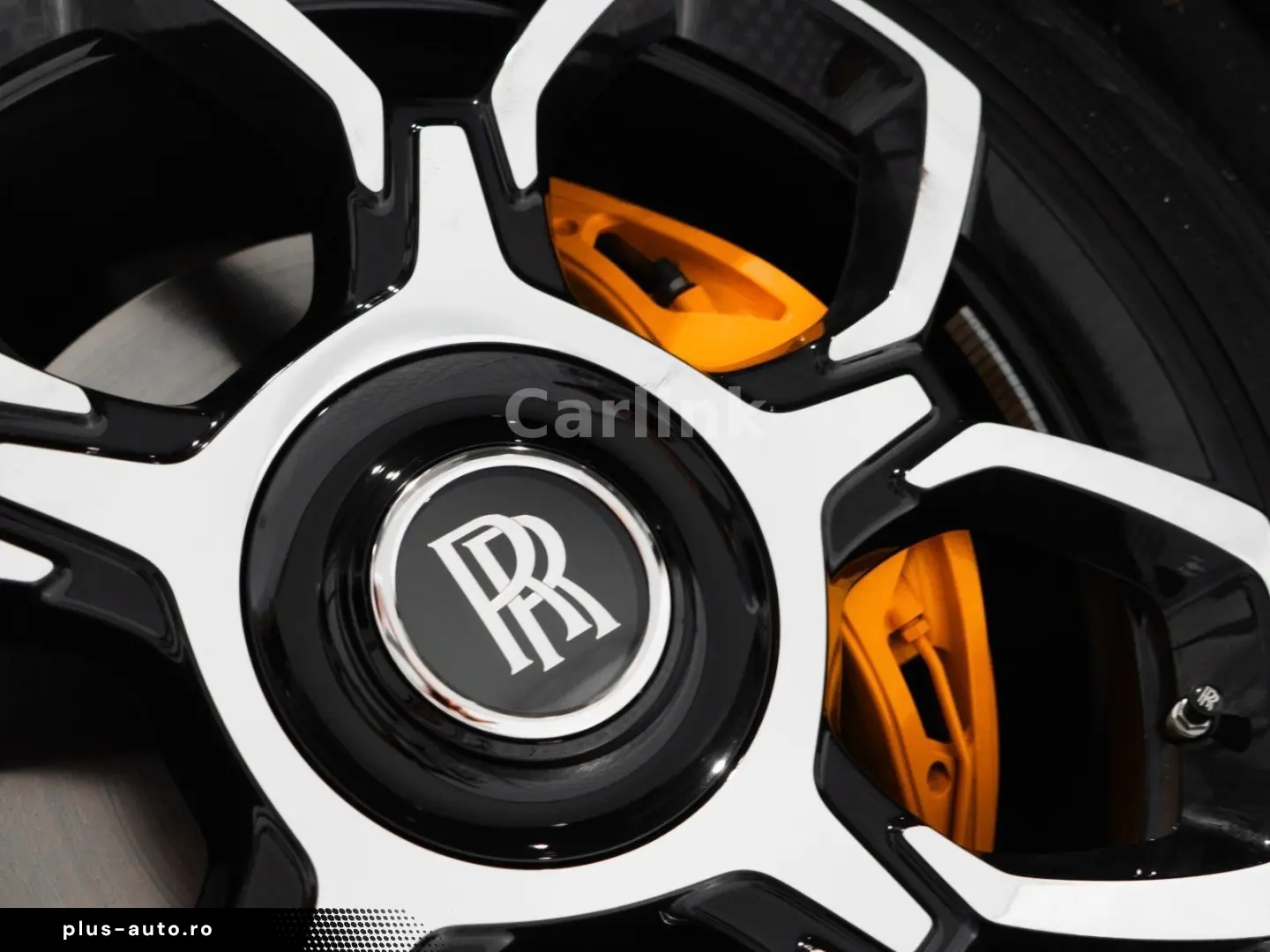 ROLLS ROYCE Cullinan Black Badge