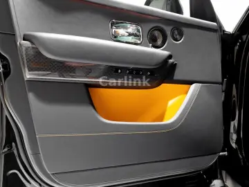 ROLLS ROYCE Cullinan Black Badge