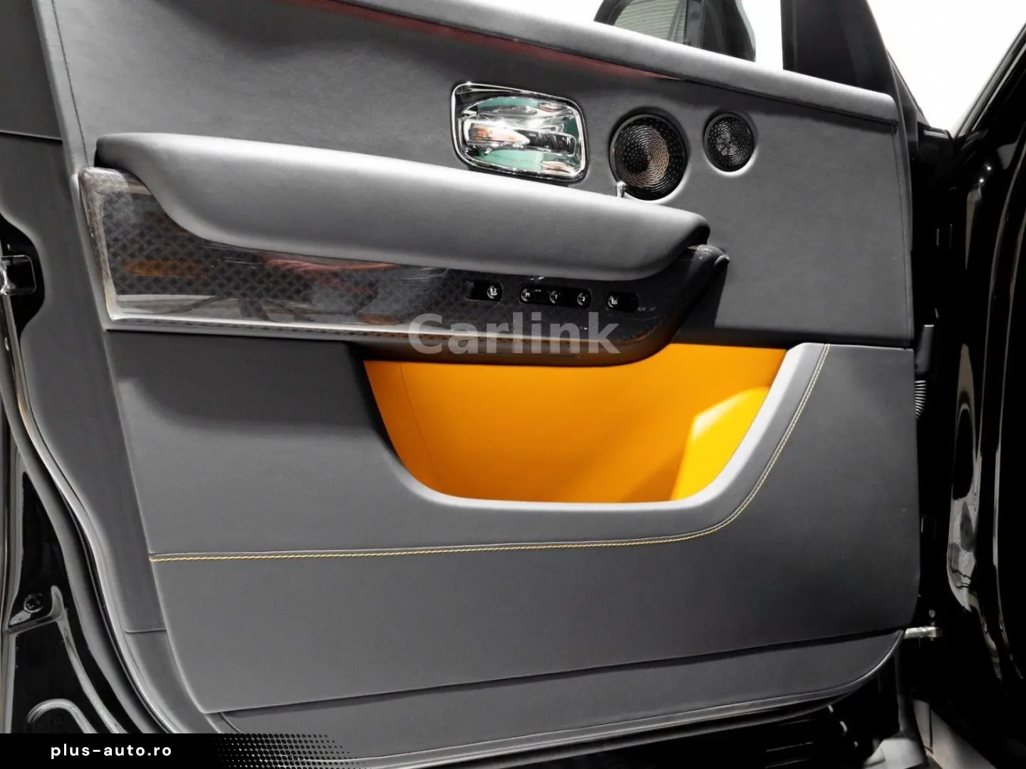 ROLLS ROYCE Cullinan Black Badge